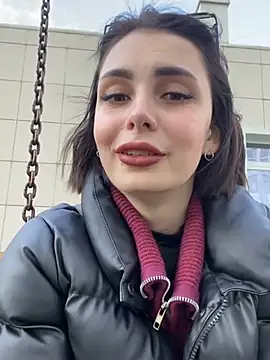 Snapshot of SandraCarter chatting on 02/15/25, 07:06 SandraCarter online show from 02/15/25, 07:06