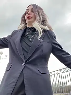 Snapshot of SandraCarter chatting on 03/21/25, 12:06 SandraCarter online show from 03/21/25, 12:06