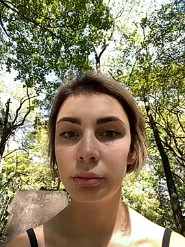 Snapshot of SandraCarter chatting on 10/05/25, 09:40 SandraCarter online show from 10/05/25, 09:40