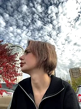 Snapshot of SandraCarter chatting on 10/31/25, 07:20 SandraCarter online show from 10/31/25, 07:20