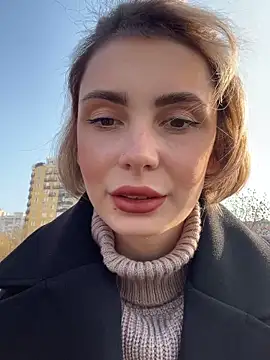 Snapshot of SandraCarter chatting on 11/08/25, 07:08 SandraCarter online show from 11/08/25, 07:08