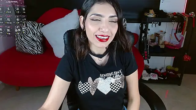 Carolaine69  online show from 03/03/25, 02:15