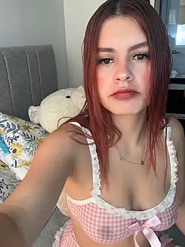 Snapshot of Isa_smeraldy chatting on 02/07/26, 02:54 Isa smeraldy online show from 02/07/26, 02:54