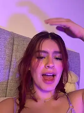 Isa smeraldy online show from 03/22/26, 05:22