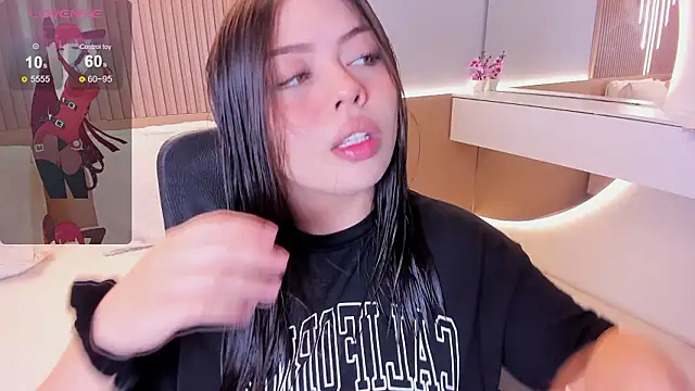 Snapshot of Sexy_paradise18_ chatting on 02/01/26, 03:38 Sexy paradise18 online show from 02/01/26, 03:38