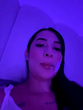 Libia James online show from 11/21/25, 03:16