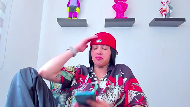 Gangster Girl online show from 12/24/24, 04:51