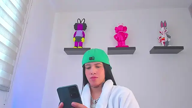 Gangster Girl online show from 12/26/24, 04:25