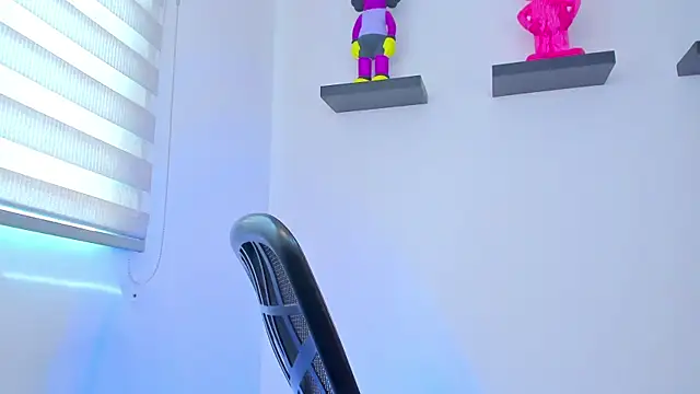 Gangster Girl online show from 12/29/24, 06:38