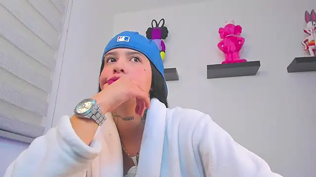 Gangster Girl online show from 12/30/24, 12:54