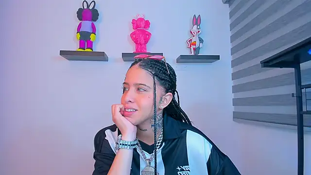 Gangster Girl online show from 10/05/25, 06:50