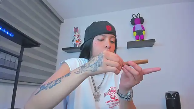 Gangster Girl online show from 11/26/25, 11:06