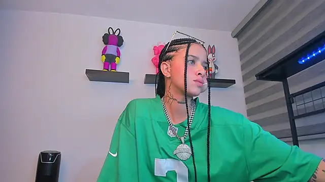 Gangster Girl online show from 12/19/25, 05:58