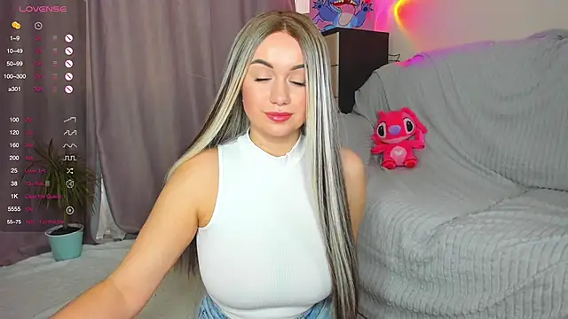 Maya Willis online show from 03/22/25, 05:06