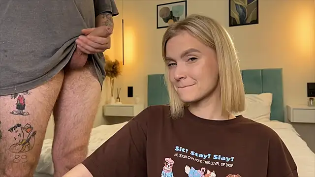 Snapshot of Adelovenick chatting on 11/22/25, 09:19 Adelovenick online show from 11/22/25, 09:19