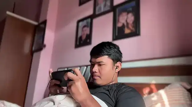 rasbari22 online show from 12/27/24, 08:45