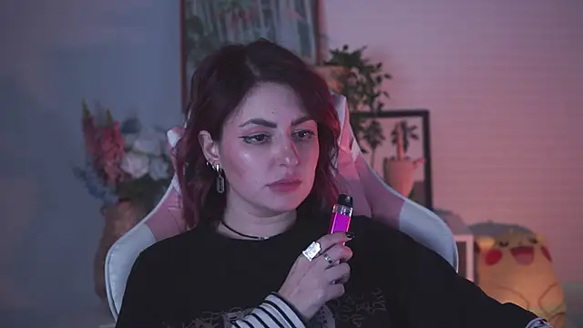 Snapshot of Lana__May chatting on 12/22/24, 03:11 Lana May online show from 12/22/24, 03:11