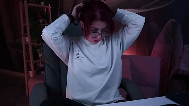 Snapshot of Lana__May chatting on 10/25/25, 11:07 Lana May online show from 10/25/25, 11:07