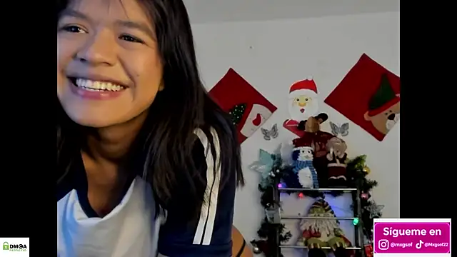 meganthompsonn22 online show from 12/01/25, 06:46