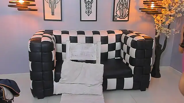 SARAFOXX  online show from 12/07/24, 01:36