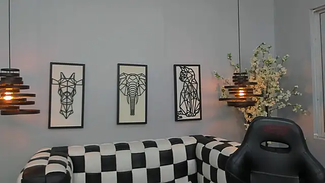 SARAFOXX  online show from 01/30/25, 11:44