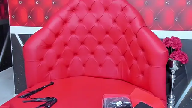 SARAFOXX  online show from 02/07/25, 12:06