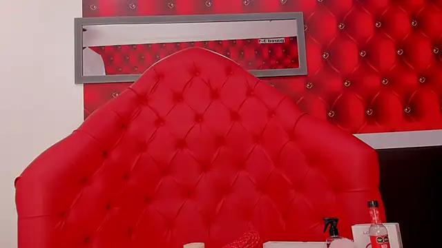 SARAFOXX  online show from 02/19/25, 02:55