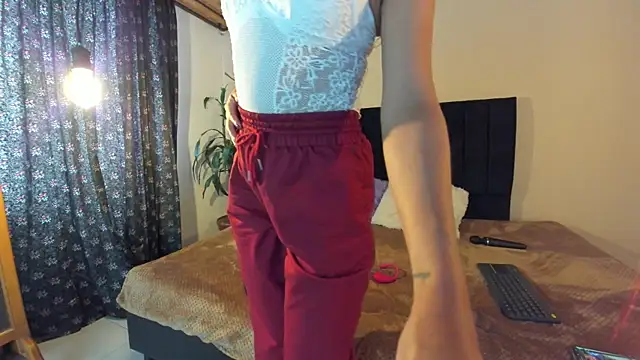 EmiGomez  online show from 02/28/25, 08:07