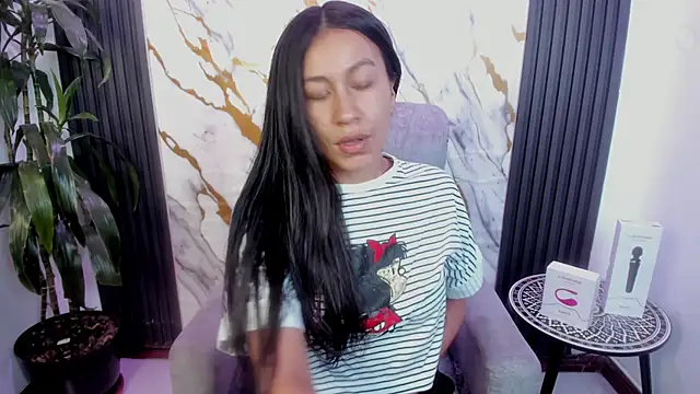 EmiGomez  online show from 05/27/26, 01:41
