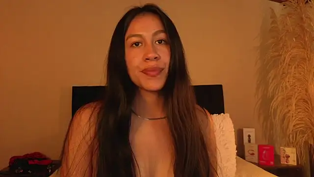 Snapshot of EmiGomez_ chatting on 06/30/26, 05:25 EmiGomez online show from 06/30/26, 05:25