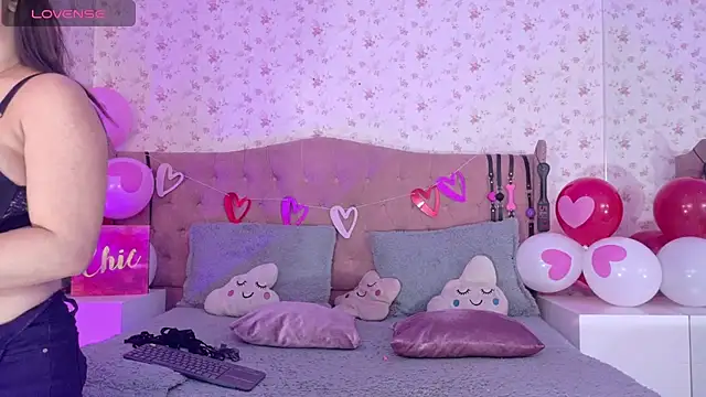 AvrillThomas online show from 02/18/25, 03:54