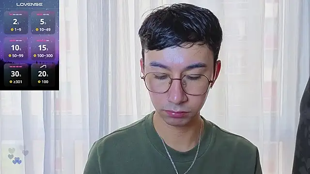 Snapshot of cameron_cum chatting on 06/19/26, 12:31 cameron cum online show from 06/19/26, 12:31