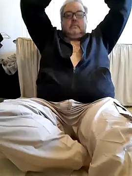 Snapshot of bluangelo chatting on 01/10/25, 01:31 bluangelo online show from 01/10/25, 01:31