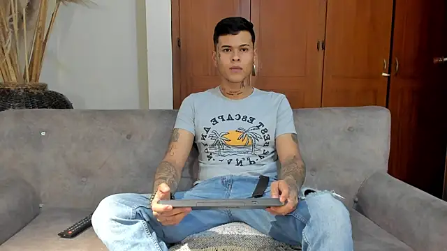 jamesinked  online show from 11/09/25, 03:16