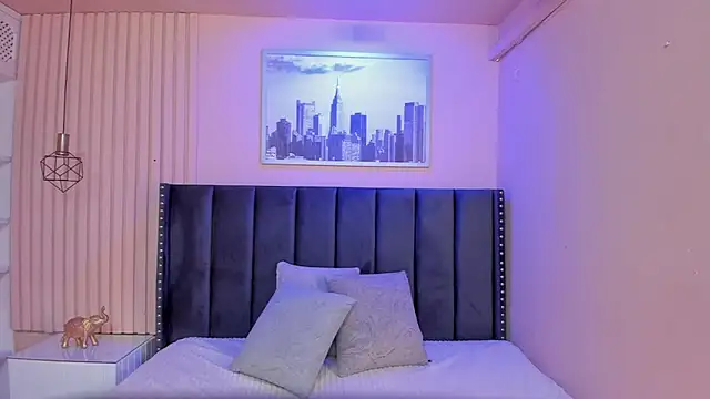 viiolett lee online show from 03/22/25, 08:15