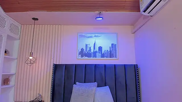 viiolett lee online show from 10/05/25, 10:07