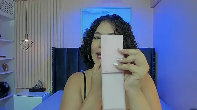 viiolett lee online show from 10/17/25, 09:50