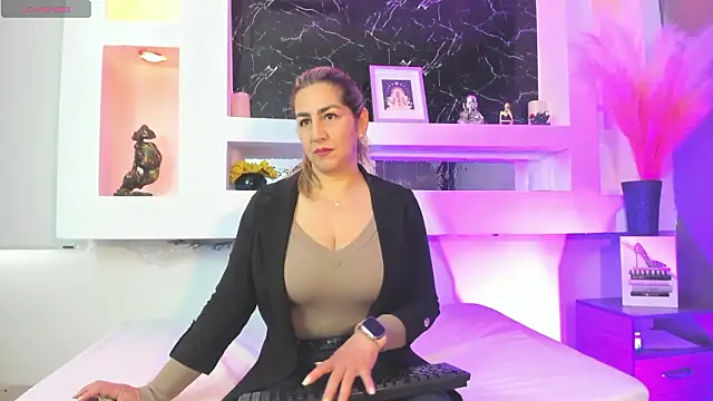 Cinthya mjs online show from 02/14/26, 01:08