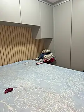 Snapshot of carol_amorim chatting on 02/16/25, 03:37 carol amorim online show from 02/16/25, 03:37