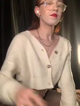 Avril Pearly  online show from 02/18/25, 09:31