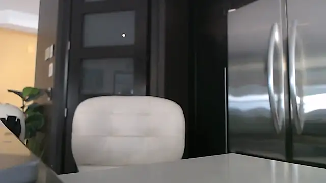 Toy-Daddy online show from 10/19/25, 08:09