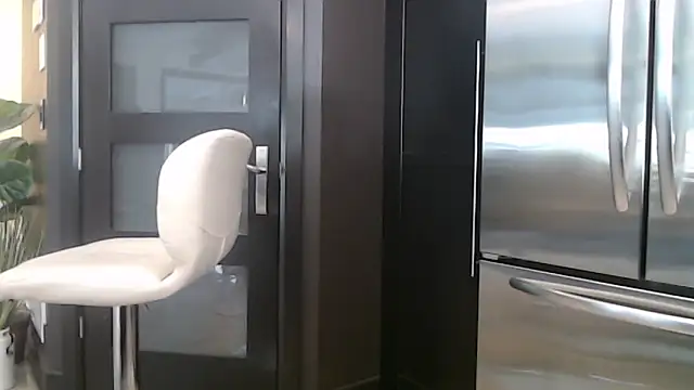 Toy-Daddy online show from 10/21/25, 03:57