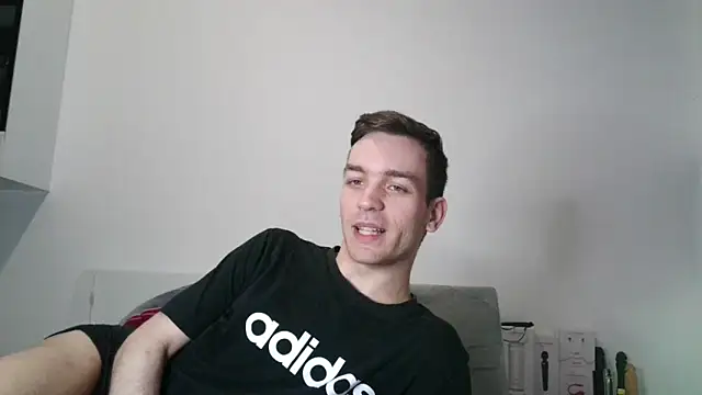 Snapshot of nickdtr chatting on 12/13/24, 06:31 nickdtr online show from 12/13/24, 06:31