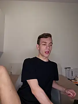 Snapshot of nickdtr chatting on 12/14/24, 03:58 nickdtr online show from 12/14/24, 03:58