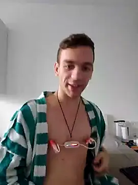 Snapshot of nickdtr chatting on 12/16/24, 01:54 nickdtr online show from 12/16/24, 01:54