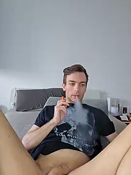 Snapshot of nickdtr chatting on 01/12/25, 12:12 nickdtr online show from 01/12/25, 12:12