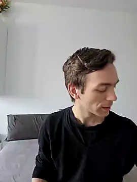 Snapshot of nickdtr chatting on 02/12/25, 11:29 nickdtr online show from 02/12/25, 11:29