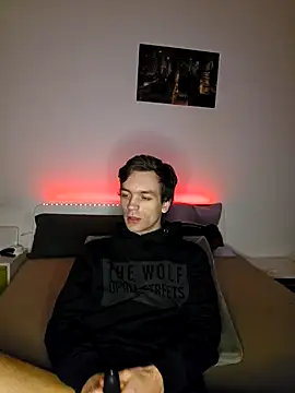 Snapshot of nickdtr chatting on 02/20/25, 07:08 nickdtr online show from 02/20/25, 07:08