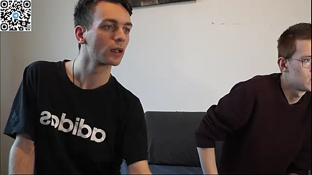 Snapshot of nickdtr chatting on 03/21/25, 05:12 nickdtr online show from 03/21/25, 05:12