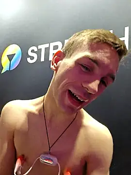 Snapshot of nickdtr chatting on 09/26/25, 09:46 nickdtr online show from 09/26/25, 09:46